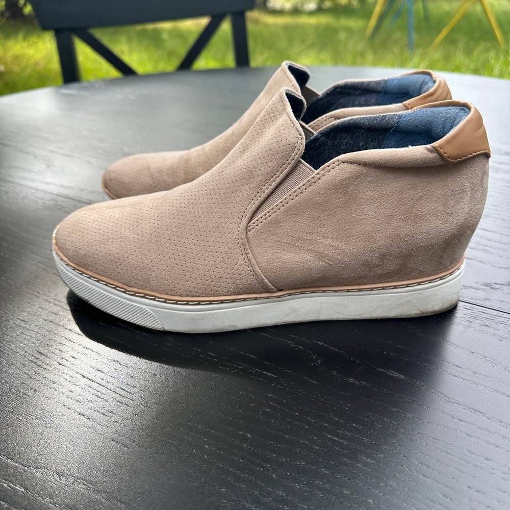 Dr. Scholl's Tan Ankle Booties